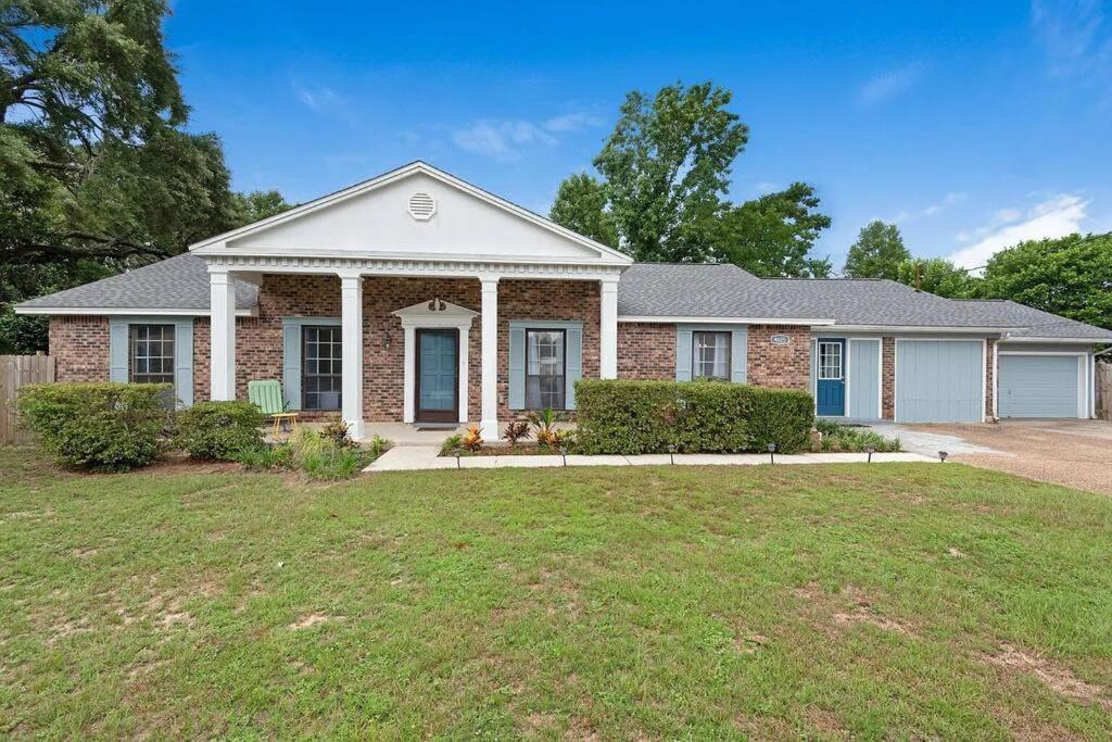 Quiet Relaxing Home - Close To Downtown & Beach 4Br-2Bt Pensacola Exteriör bild